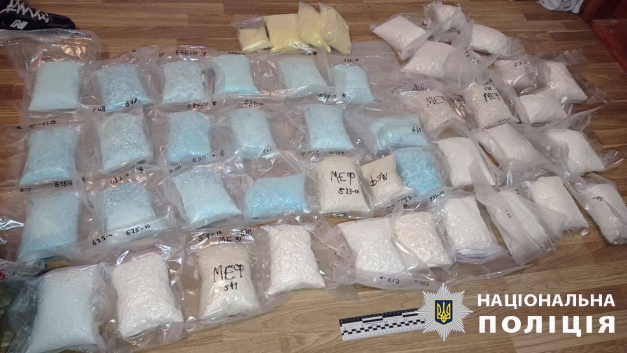 В Виннице разоблачили подпольную нарколабораторию с товарами на 20 миллионов гривен