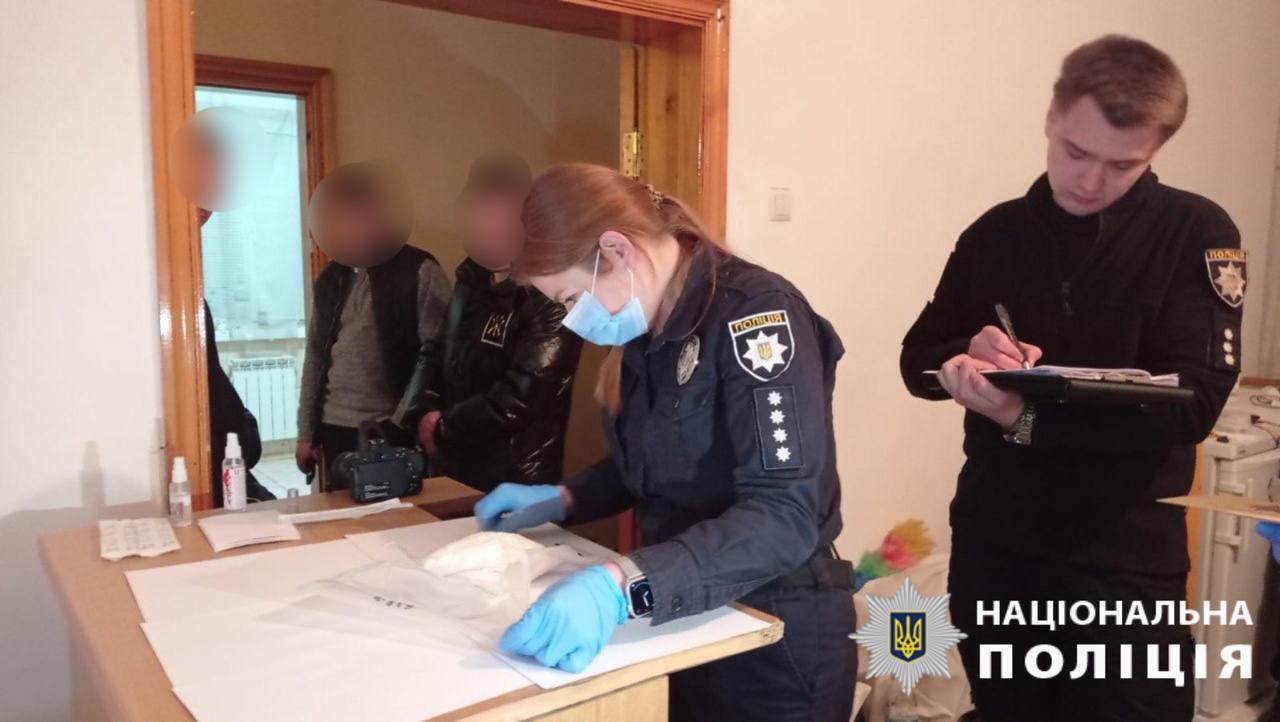 В Виннице разоблачили подпольную нарколабораторию с товарами на 20 миллионов гривен