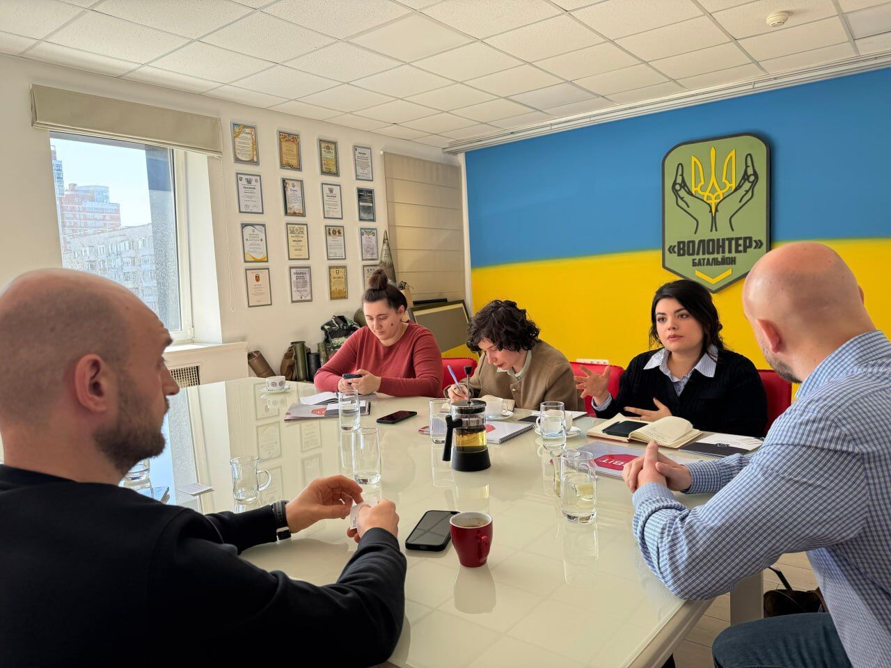 Представниця ООН Кароліна Ньєто Гомес зустрілася з головою Консультативно-експертної ради при ДКВС Романом Бочкалою