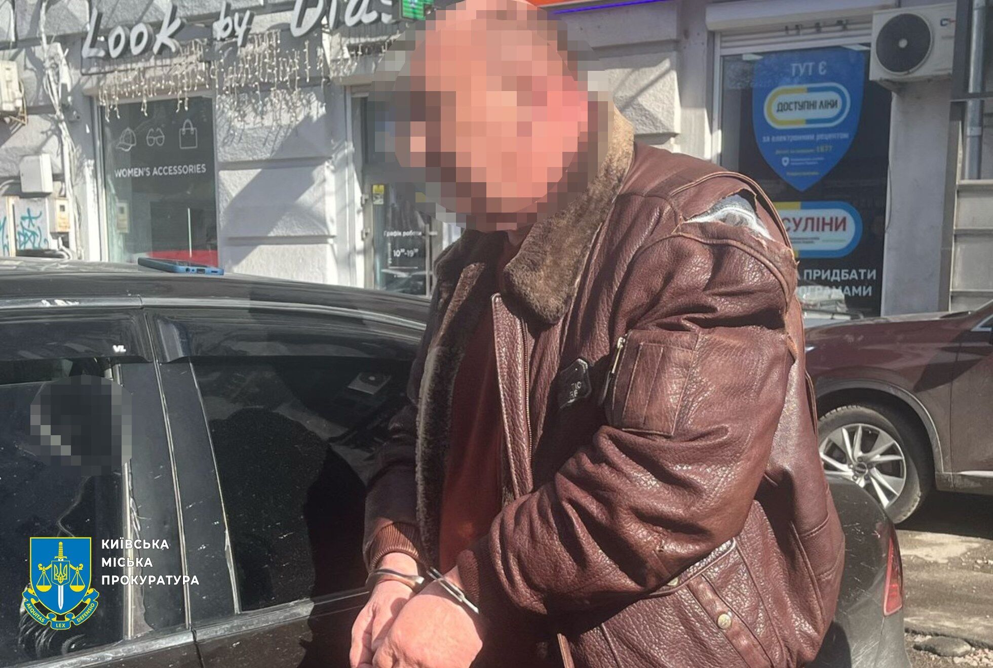 Київські шахраї пропонували ''білі квитки'' за 25 тисяч доларів