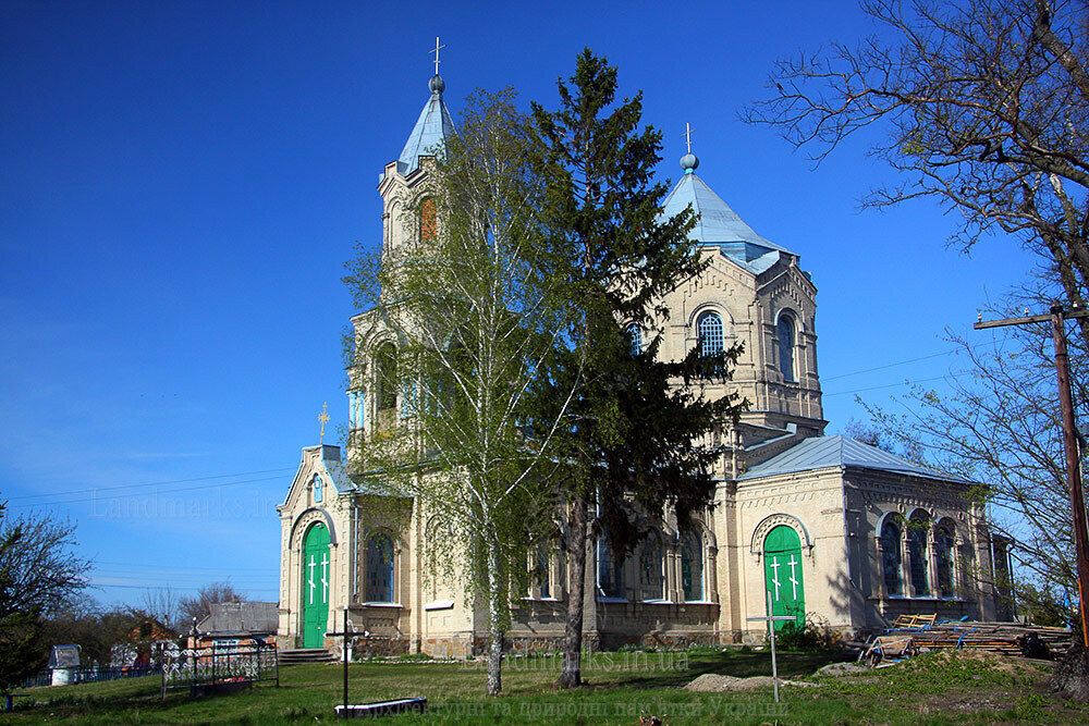Преображенська церква, фото квітень 2017 року