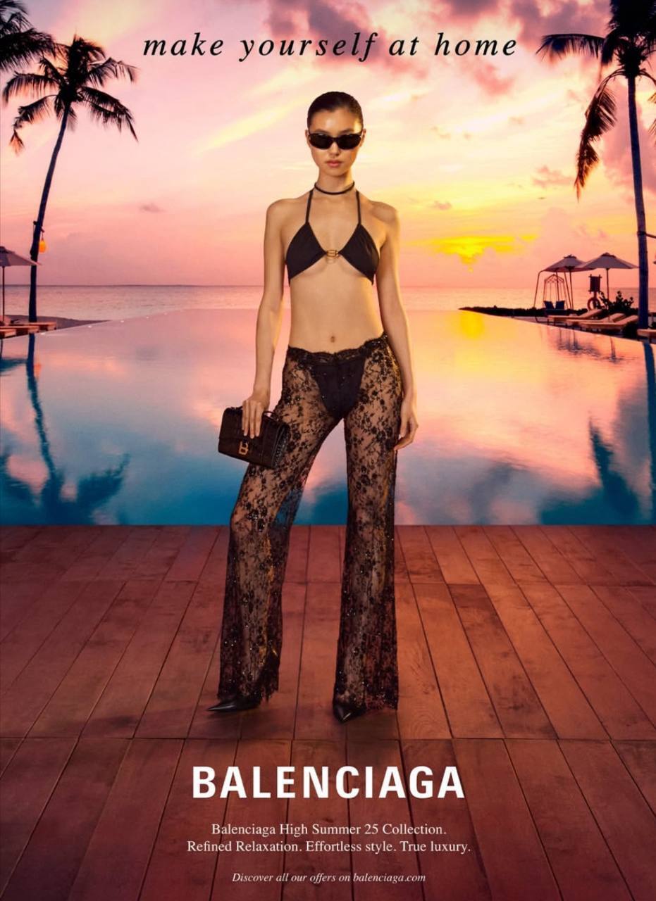 Balenciaga представила сюрреалистическую летнюю кампанию с морскими пейзажами