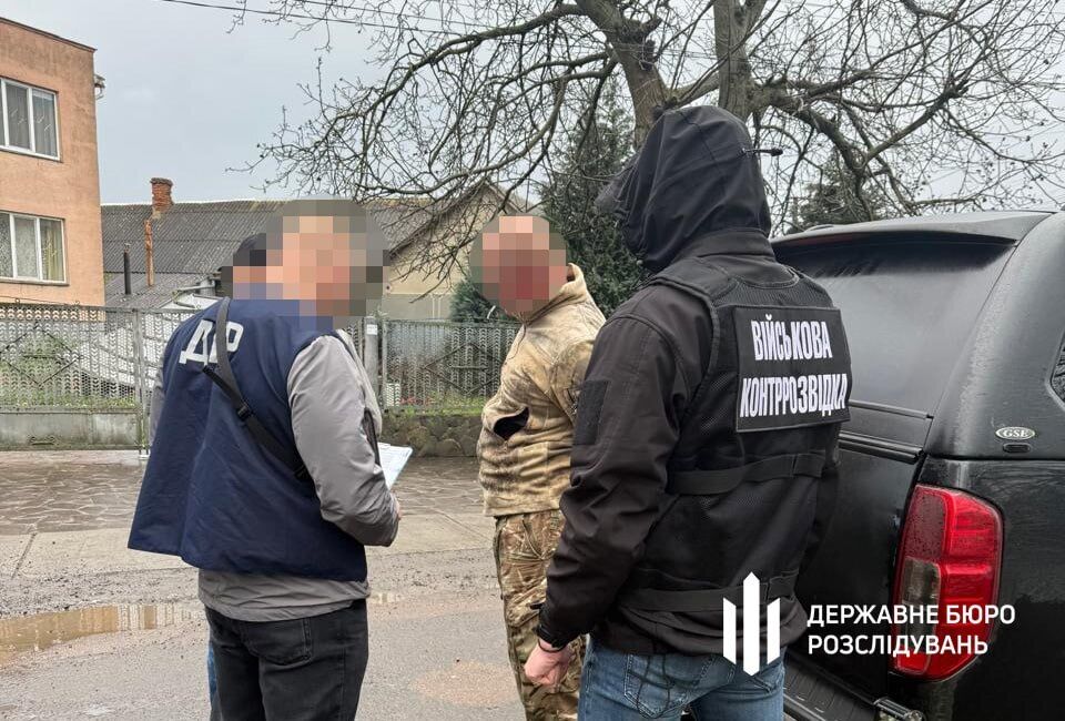 На Закарпатье задержан военный чиновник по подозрению в вымогательстве взяток
