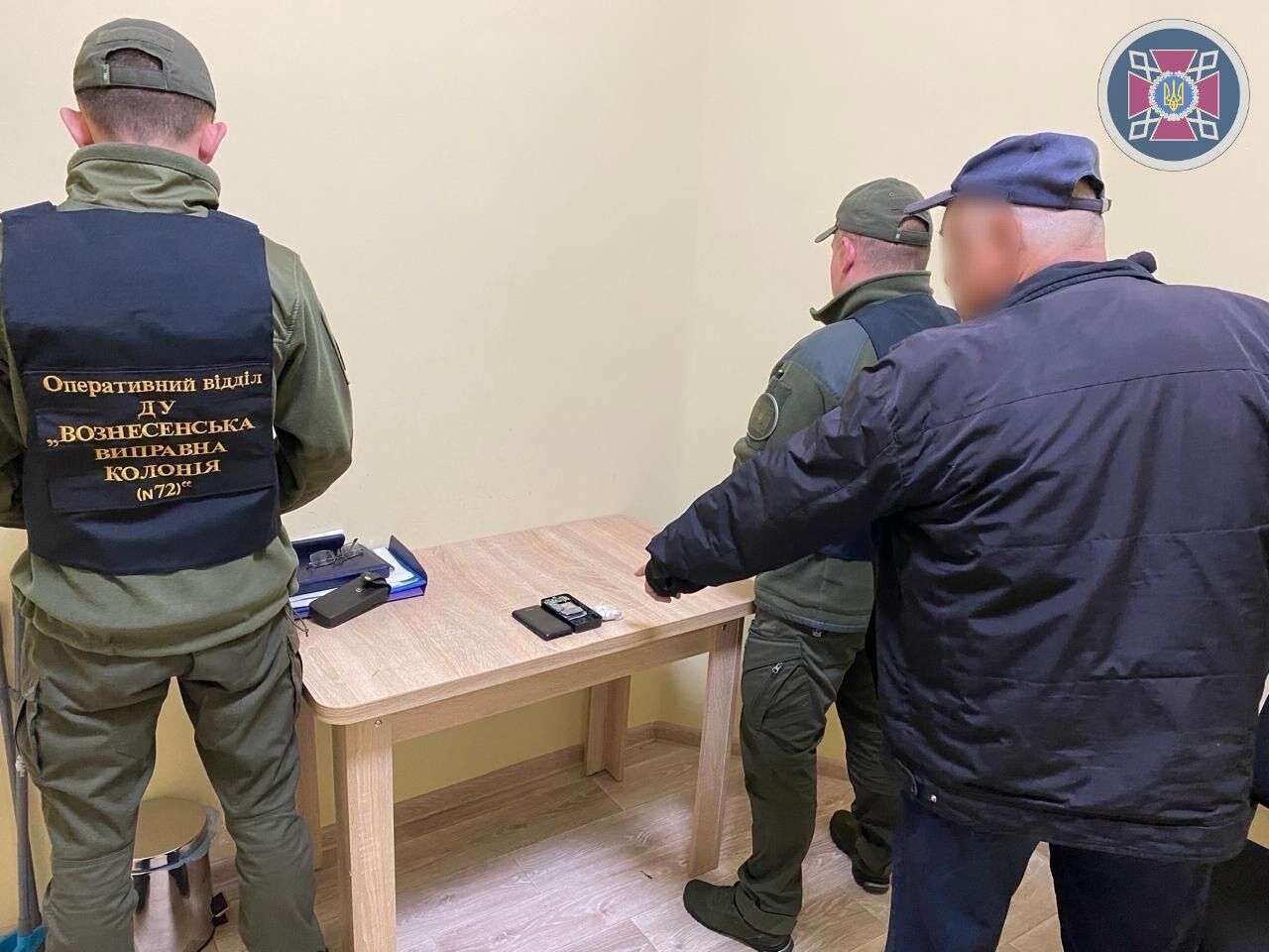 У Вознесенській колонії викрили спробу контрабанди: павербанк став схованкою