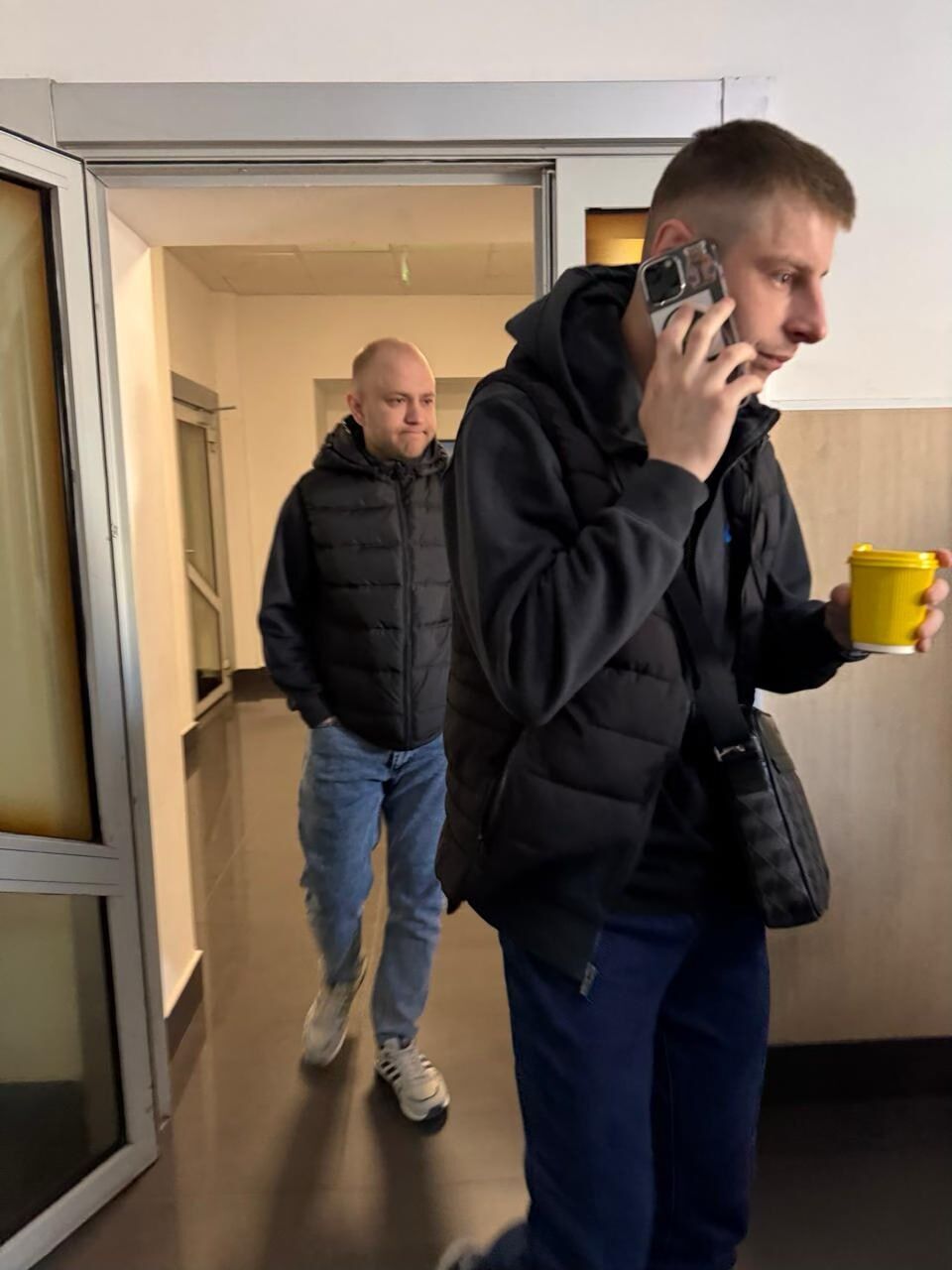 Видурюють гроші у європейців? Журналісти викрили транснаціональний шахрайський кол-центр у столичному БЦ