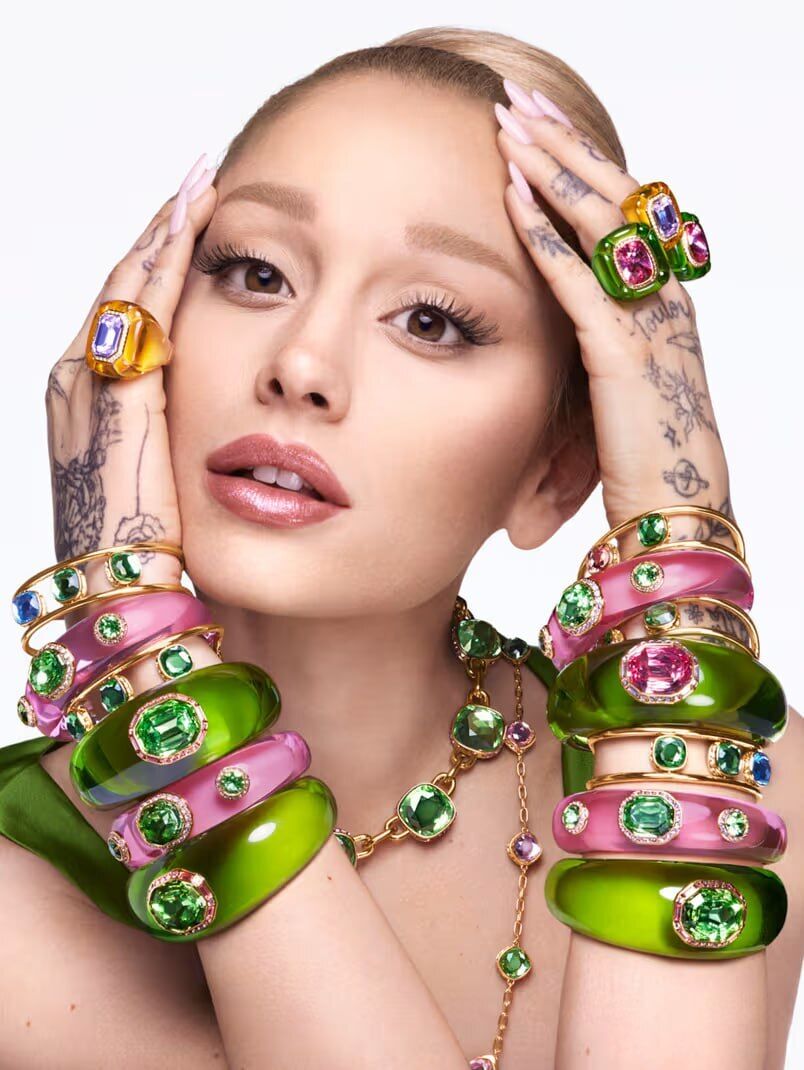 Ариана Гранде снова стала лицом Swarovski в новой кампании