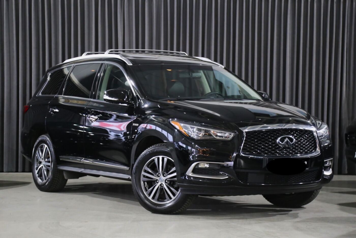 Infiniti QX60 2018 года выпуска 