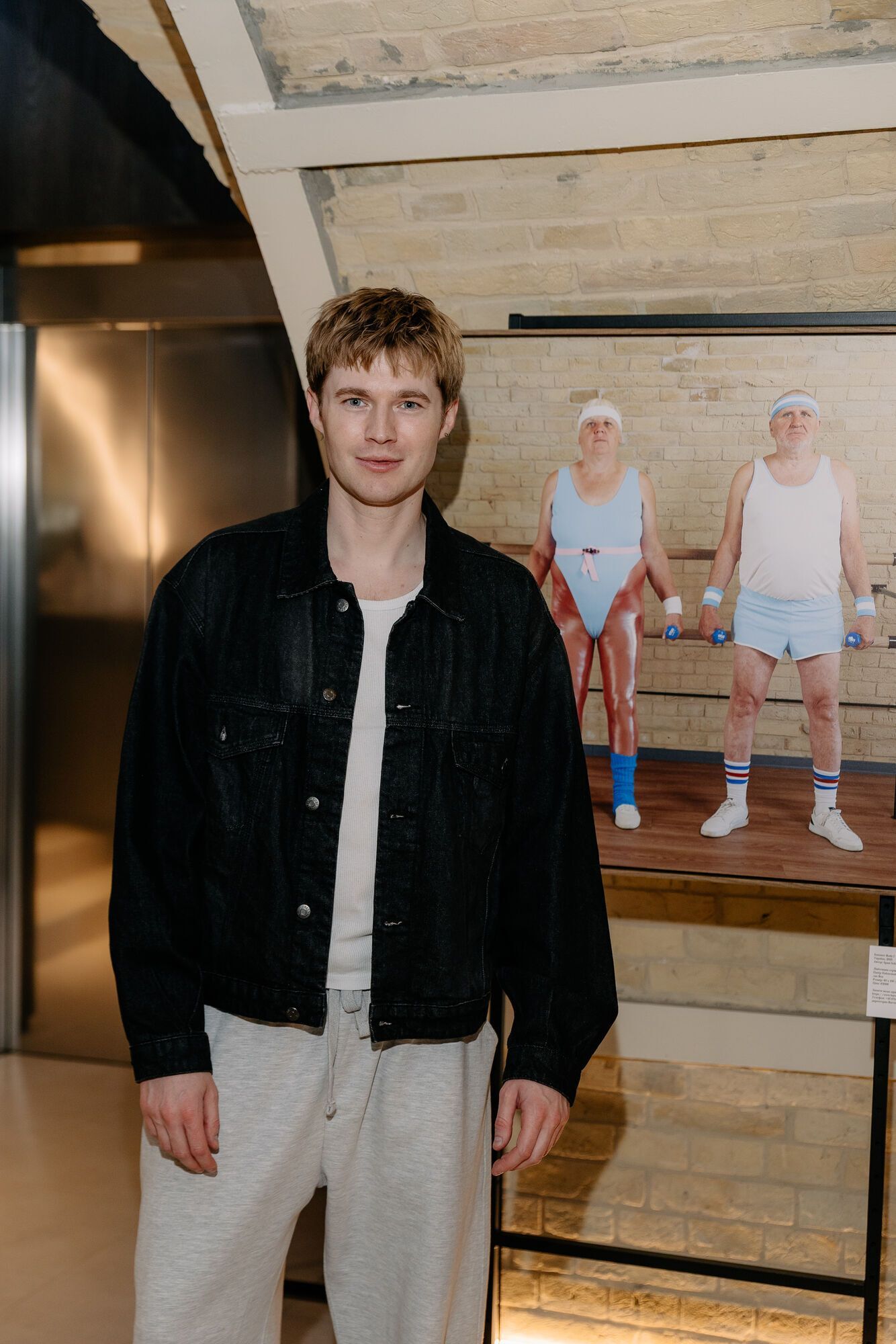 ''Нет ничего удивительного'': в фитнес-пространстве Tribe.NRG открылась новая выставка от Spasi Sohrani