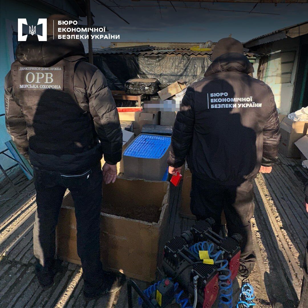 БЭБ конфисковало сигареты и оборудование на 5,6 млн грн у контрабандистов из Одесщины