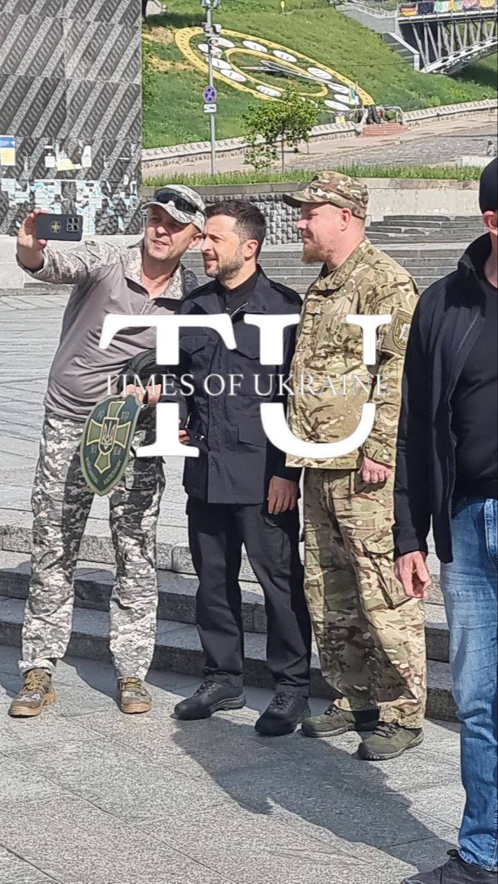 Владимир Зеленский появился на Крещатике