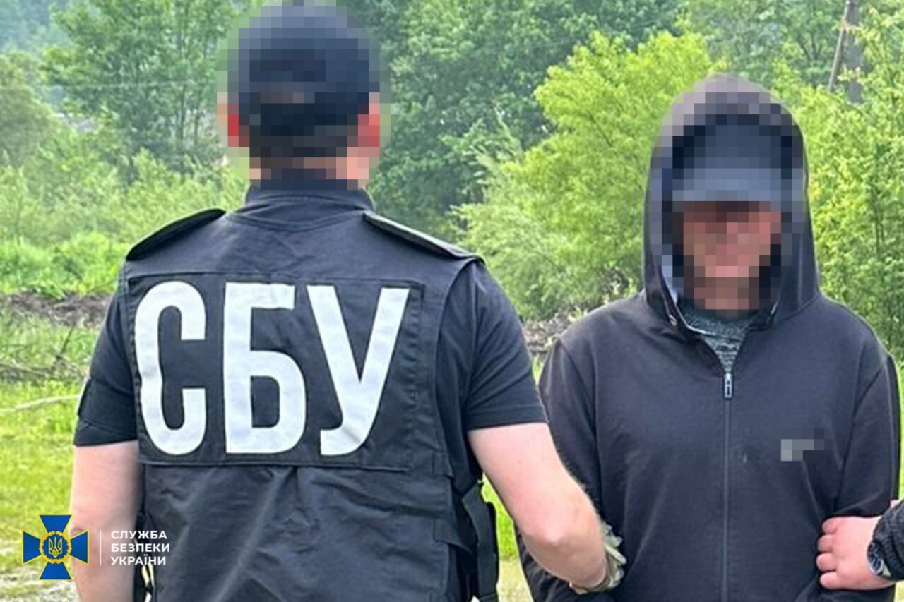 ГБР и полиция задержали шестерых за нелегальную торговлю оружием