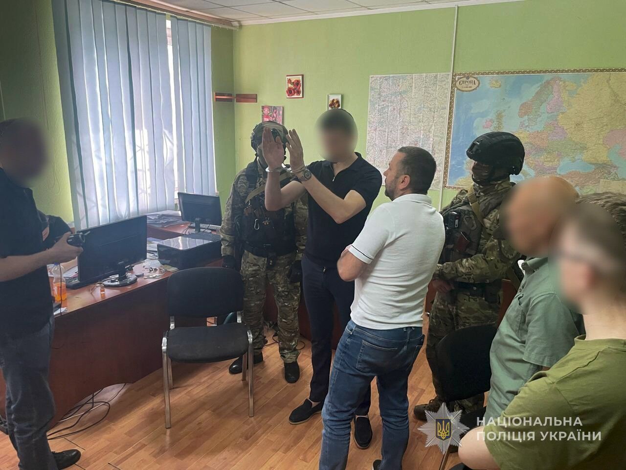 Кіберполіція затримала шахрая, що привласнив понад 7,6 млн грн через підроблену криптобіржу