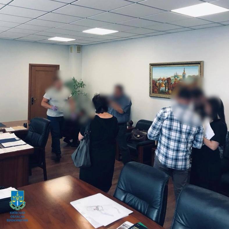 Замість допомоги — схема: на відновленні зруйнованого житла в Бучанському районі вкрали 4,6 млн грн