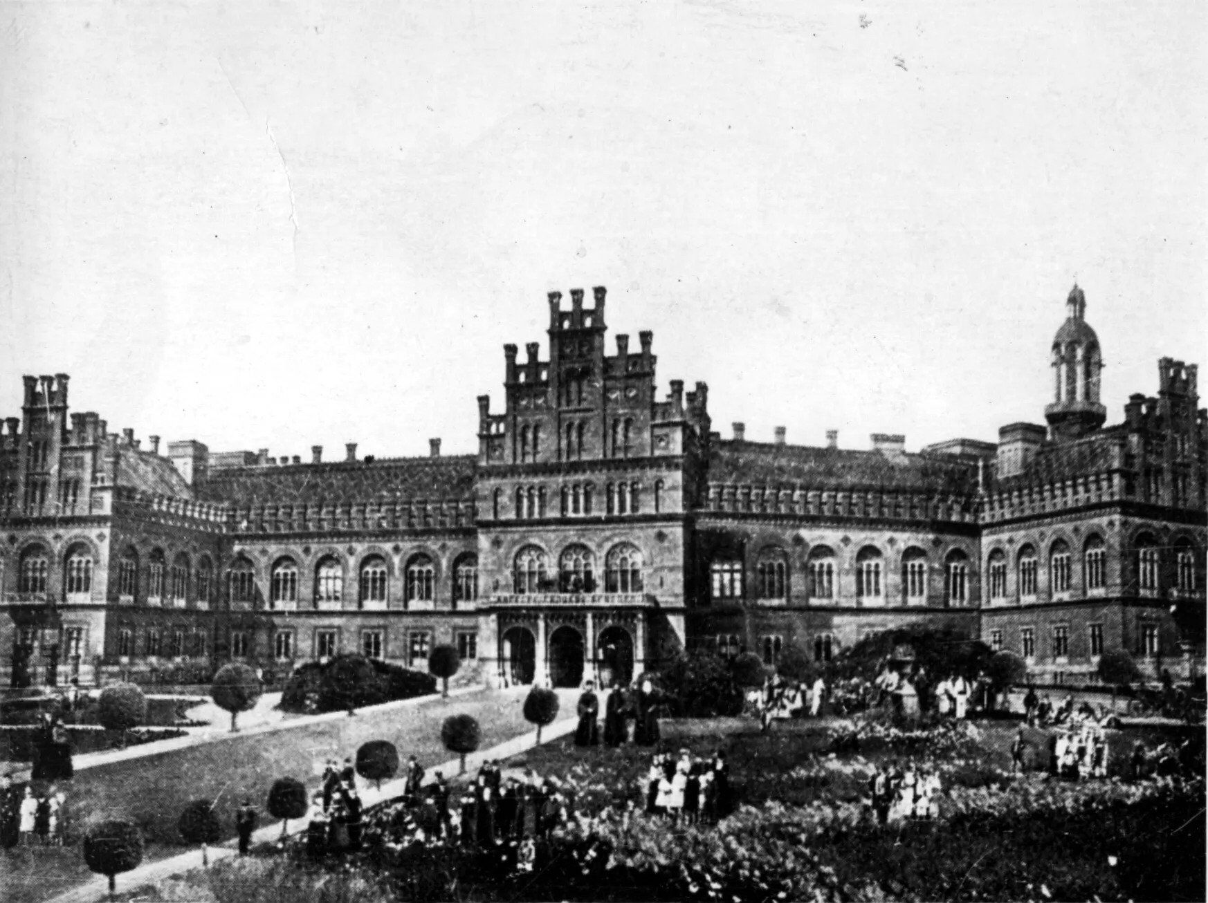 Украинский Хогвартс в Черновцах: архитектурная магия и история университета