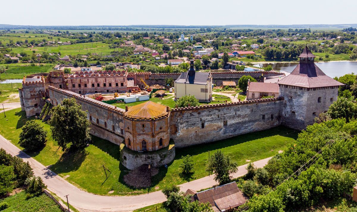 Меджибізький замок