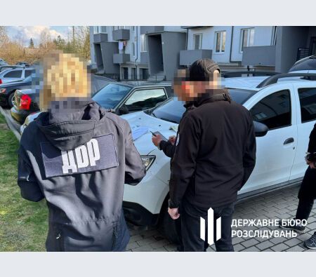 Правоохранителя из Закарпатья будут судить за организацию побега мужчин в Словакию
