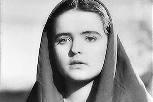 88 лет любви к сцене и Украине: Ада Роговцева празднует день рождения