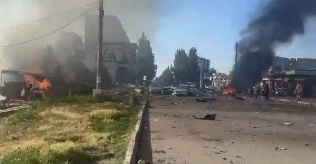 Вечером россия атаковала центр Доброполья.