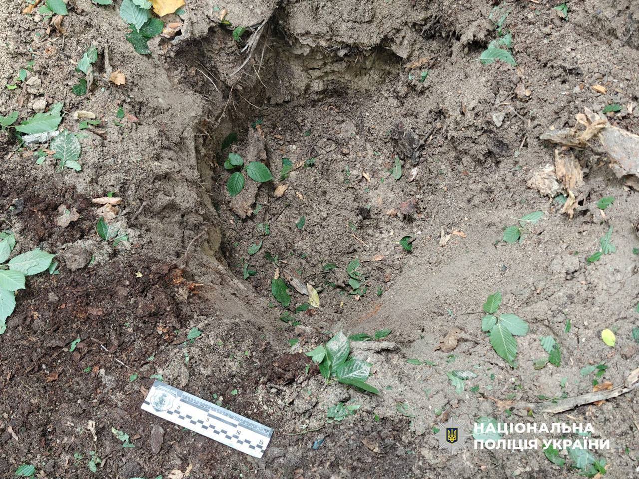 В Киеве изъяли кассетный боеприпас, застрявший в лифтовой шахте