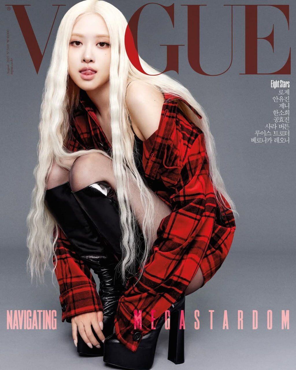 Новые обложки Vogue: Энн Гетевей, Моника Беллуччи, Doechii и Розе украсили августовские выпуски