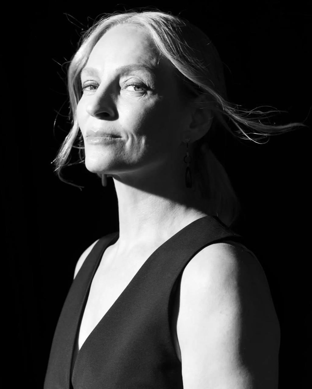 Новые обложки Vogue: Энн Гетевей, Моника Беллуччи, Doechii и Розе украсили августовские выпуски