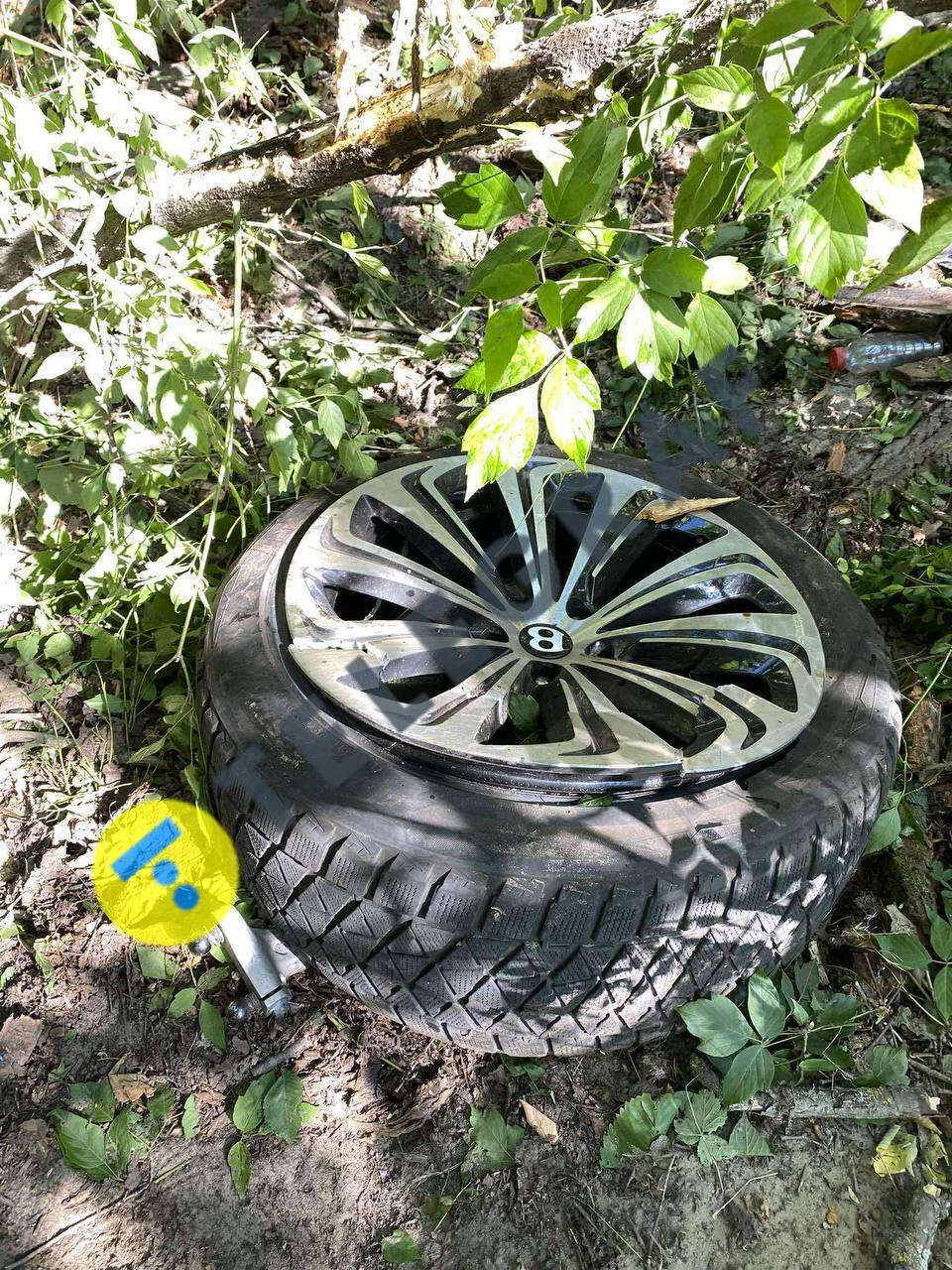 В Киеве разбили Bentley за 400 тысяч долларов на следующий день после покупки