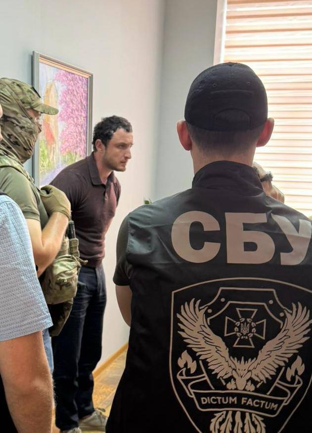 СБУ задержала топчиновника Гостаможслужбы на взятке и с участием в схеме