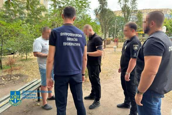 Директор компании в Днепре под подозрением: незаконная добыча песка нанесла ущерб на 290 млн грн