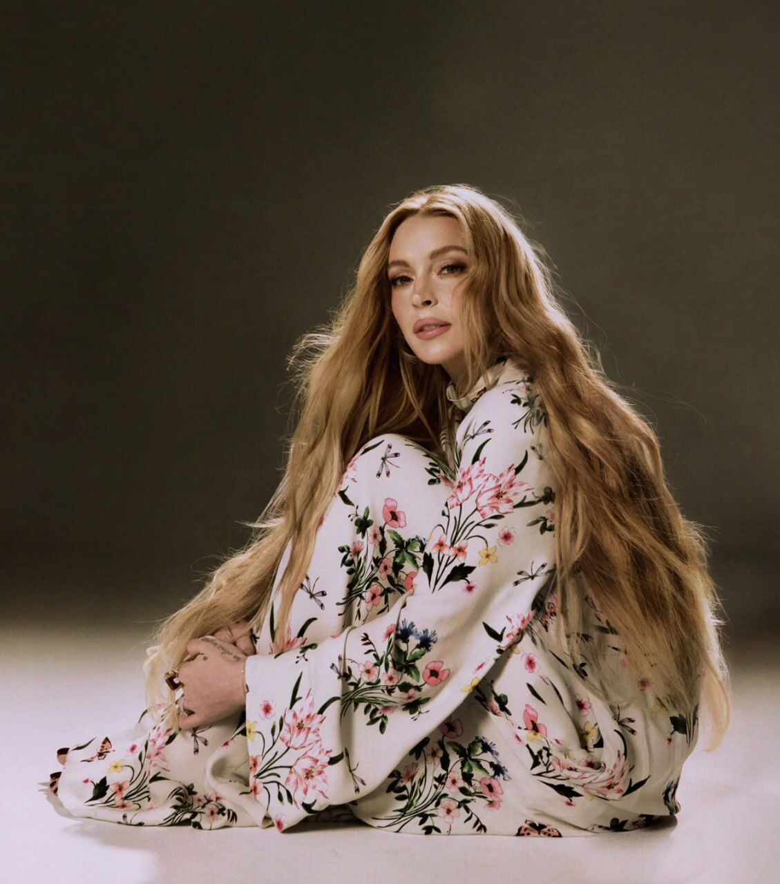 Ліндсі Лохан, Майлі Сайрус, Дженніфер Еністон та Емма Стоун — нові зіркові обкладинки світових глянців