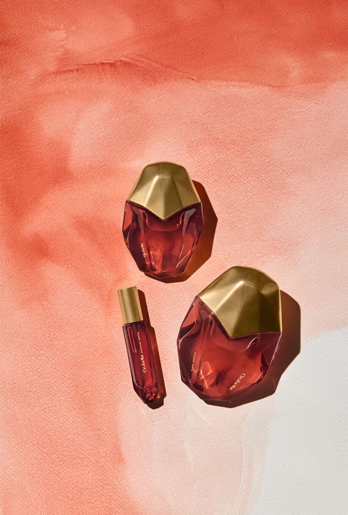 Белла Хадид представила новый древесный аромат Orebella - ''Eternal Roots''