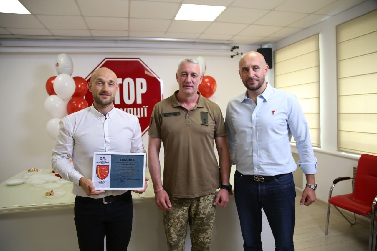 Игорь Бондарчук и Роман Бочкала с Юрием Андрусенко