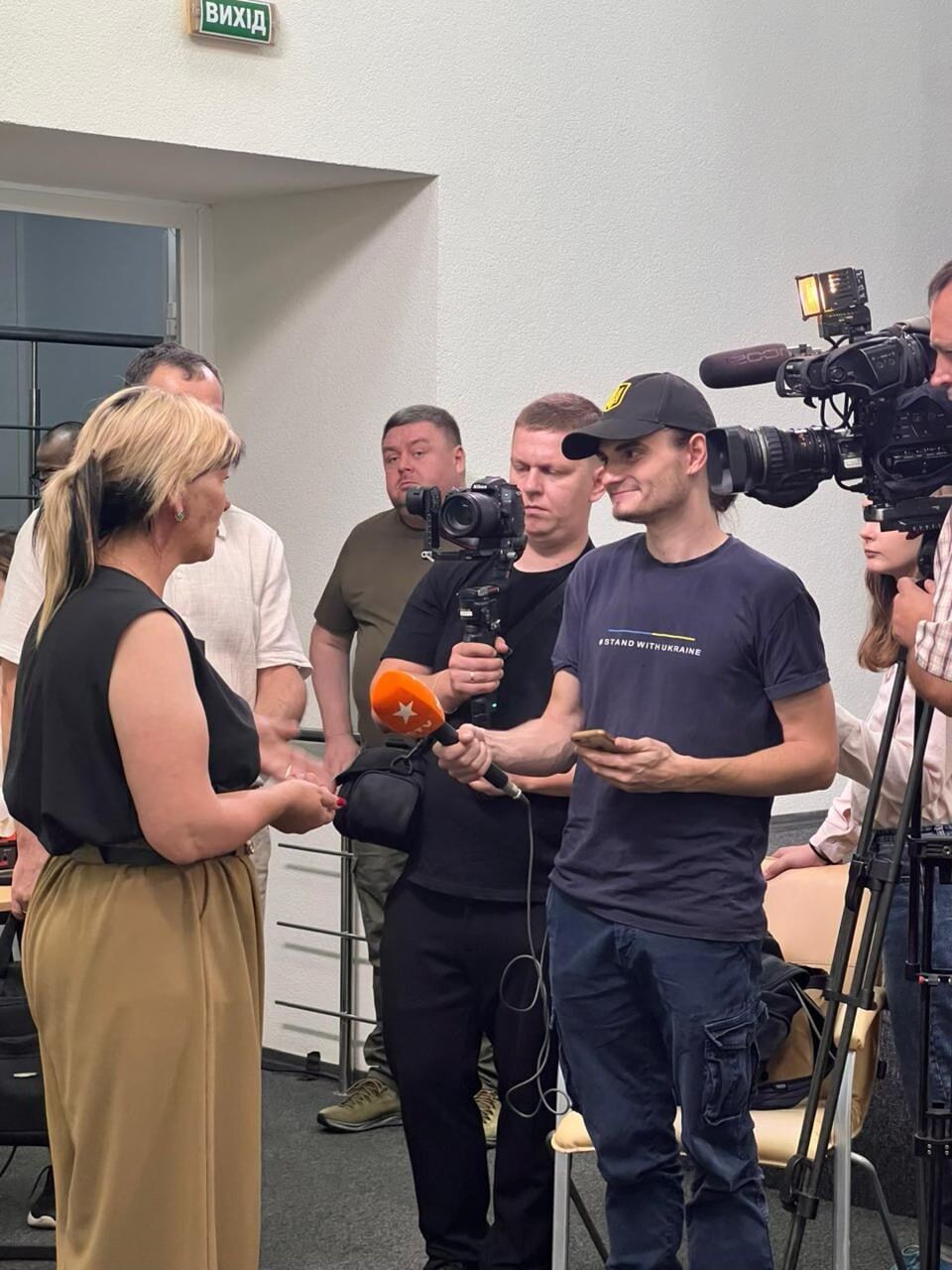 ''Небесная стража ГУИС Украины'': в Киеве презентовали книгу о павших сотрудниках службы