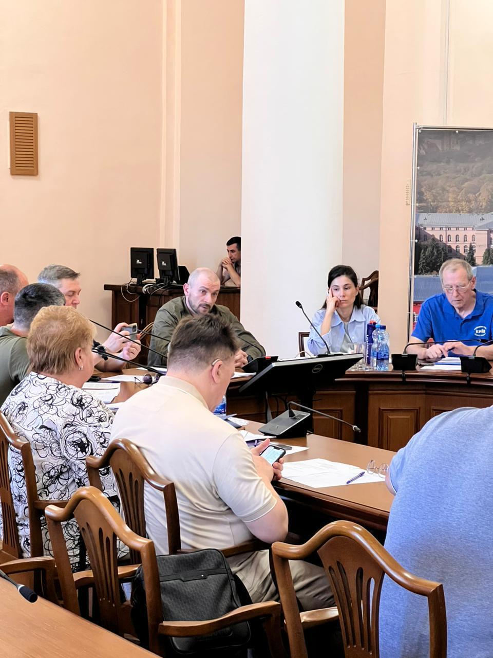 Обороноздатність, боротьба з корупцією і  захист прав ветеранів: у Києві пройшло розширене засідання голів громрад 