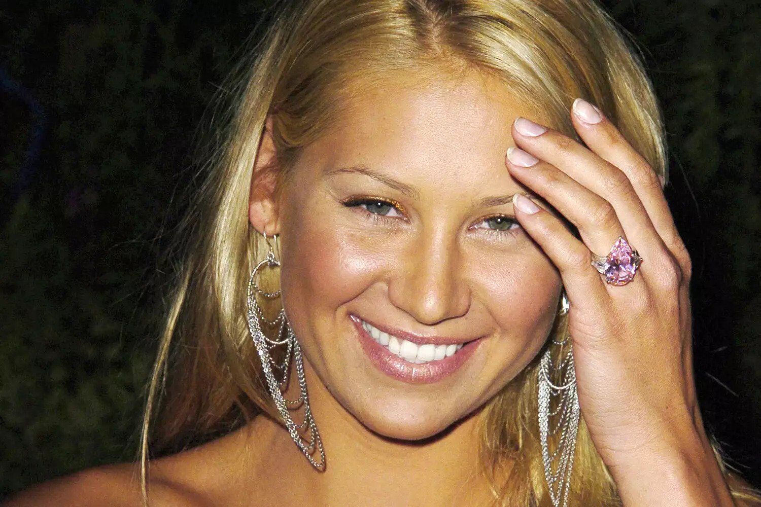 Зіркові обручки, які приголомшують розмірами та вартістю