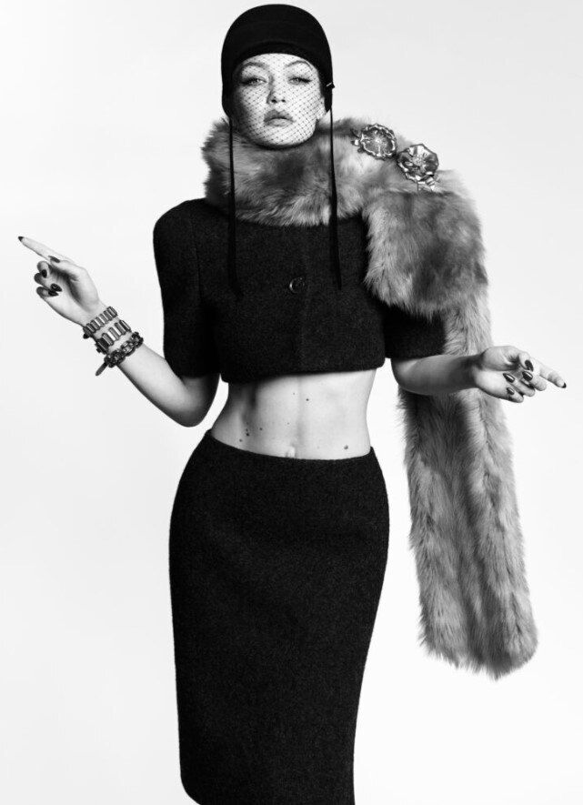 Леонардо Ді Капріо, Дженна Ортега, Дуа Ліпа, Шерон Стоун, Джіджі Хадід, Сідні Суїні стали героями нових обкладинок світових журналів