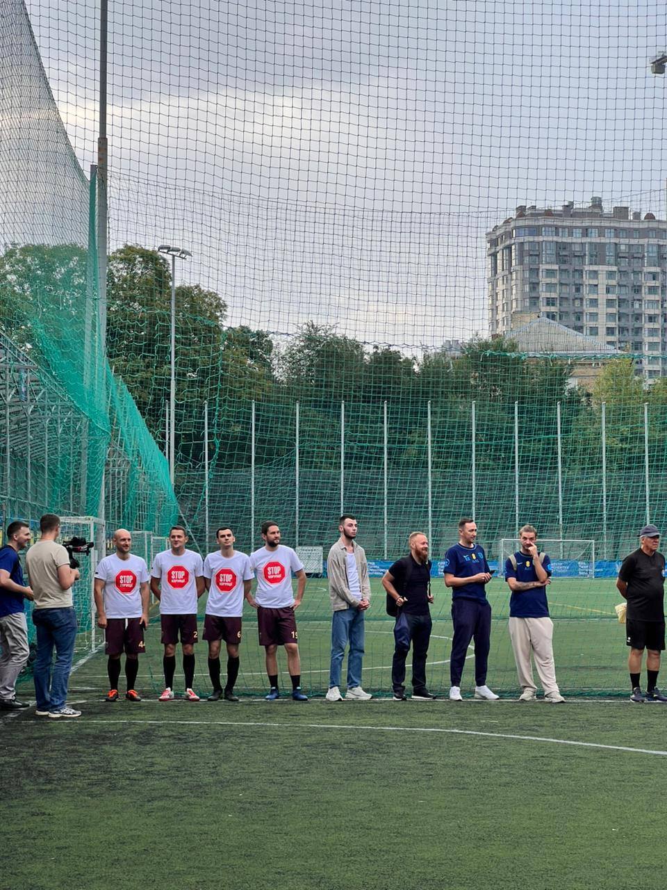 Футбольний турнір у Києві об’єднав військових, поліцію, волонтерів і переселенців