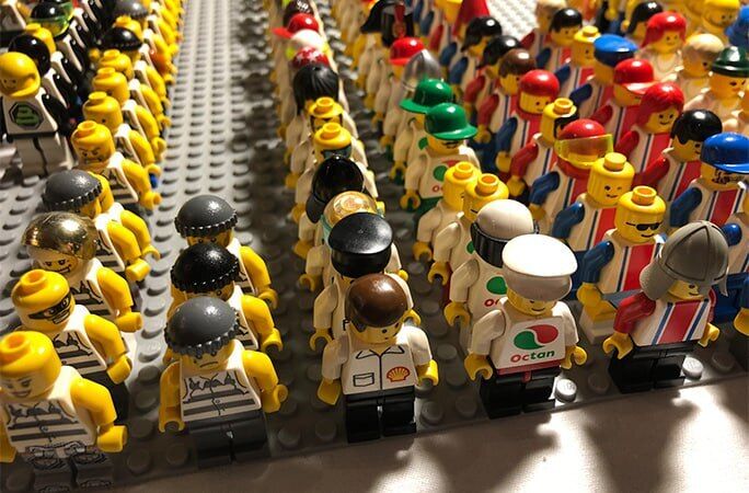 Новый рекорд Гиннеса: бельгиец собрал самую большую в мире коллекцию LEGO-фигурок
