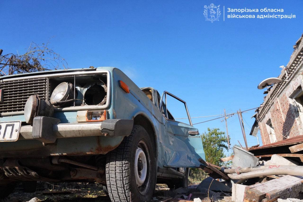 Массированный обстрел Запорожья: погиб человек, почти 30 раненых