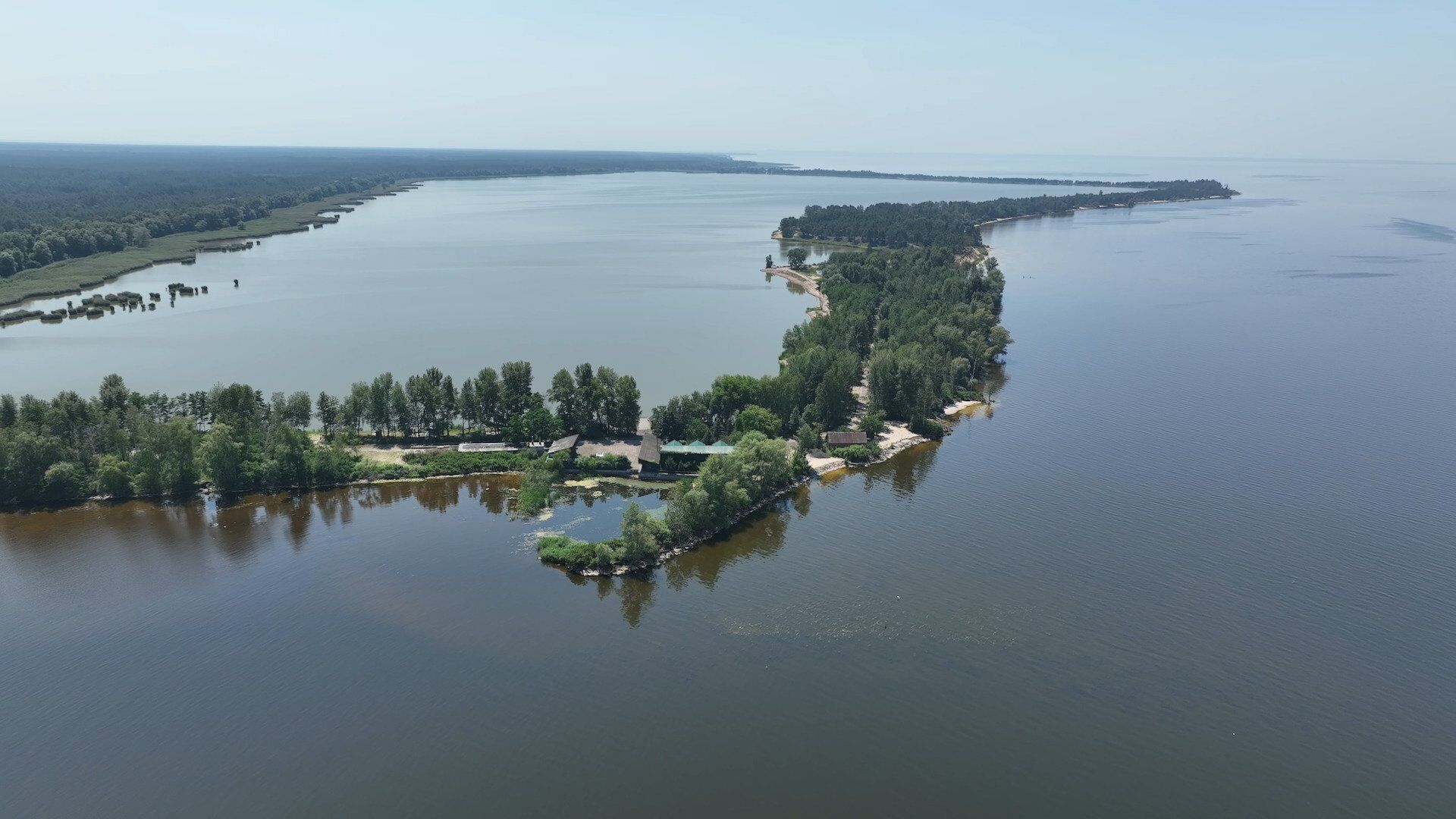 Елітне житло, зламані закони: розслідування СтопКору про ''дерибан'' землі та свавілля забудовника Прилипка