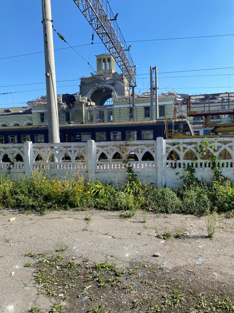 Масований удар дронами по Лозовій