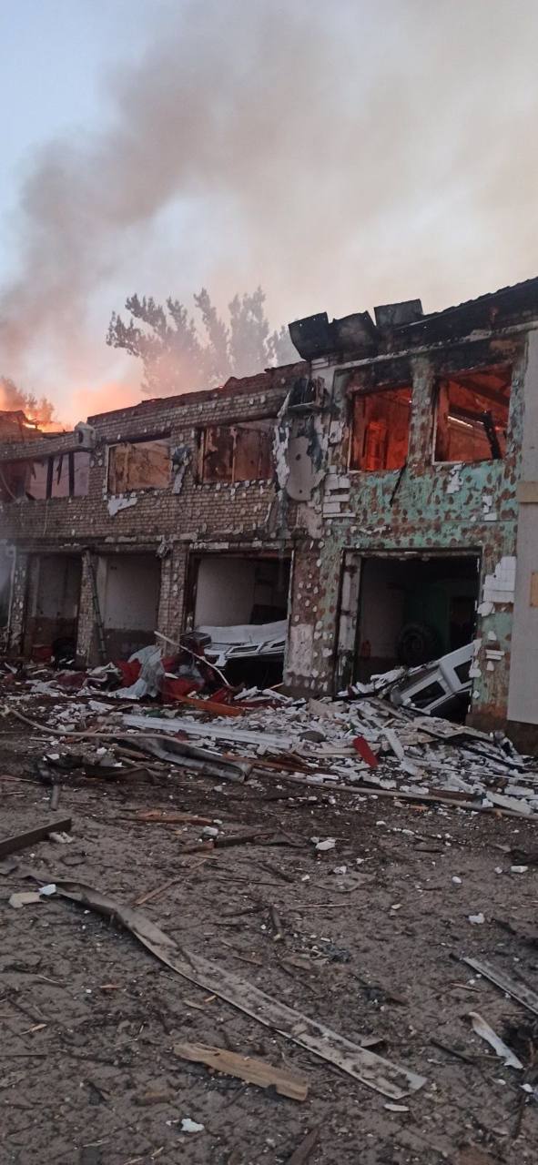 Масований удар дронами по Лозовій