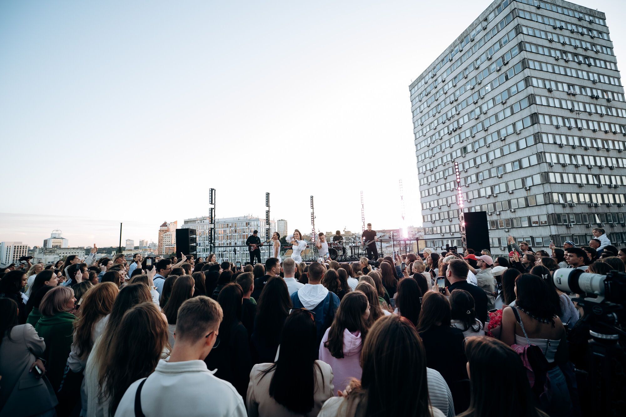 Перший сольний виступ Diana Gloster об’єднав сотні людей