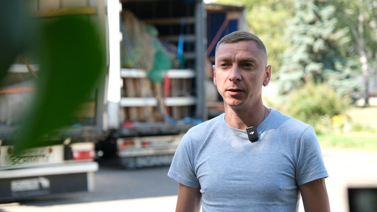 Антидроновые сетки для ВСУ: волонтеры передали пять фур помощи на фронт