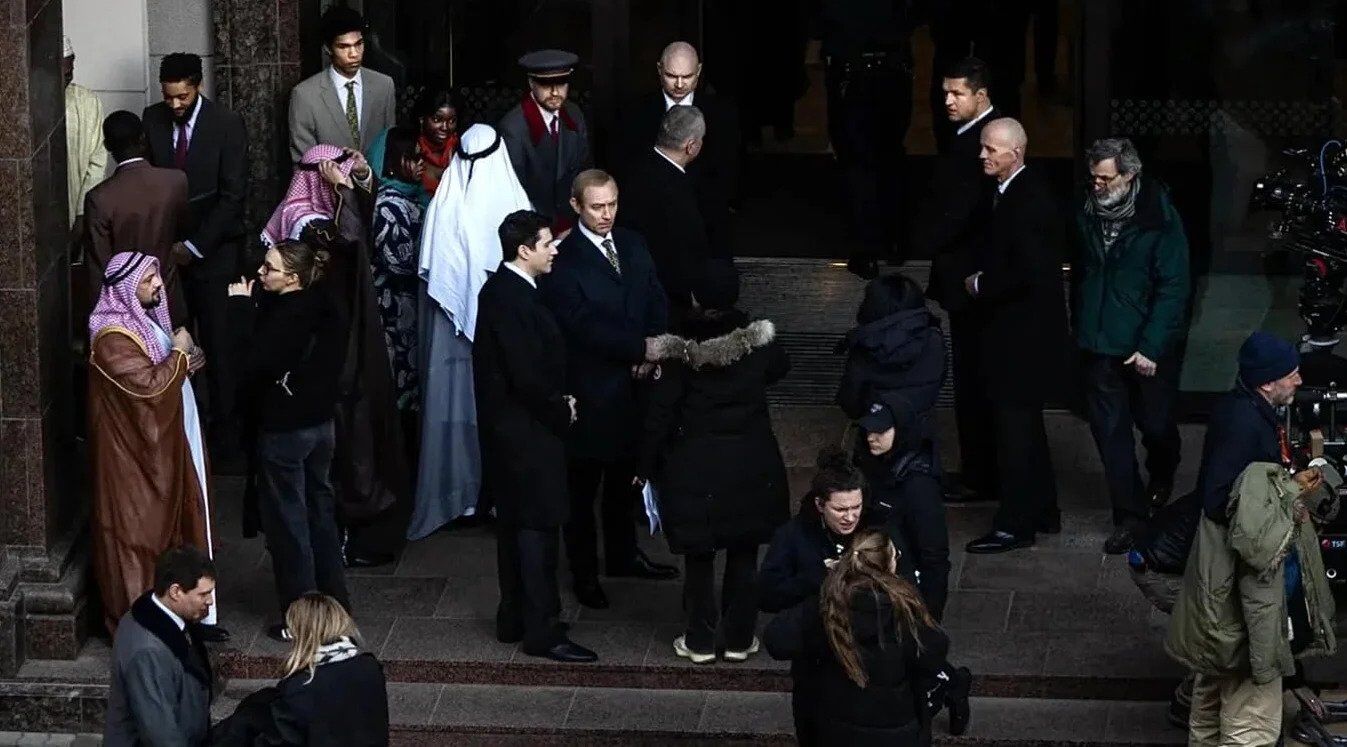 Джуд Лоу у ролі диктатора: як світ зустрів ''Кремлівського чарівника''