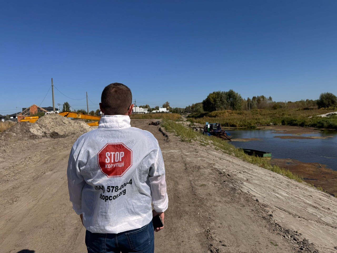 Незаконная добыча песка у O!VILLAS