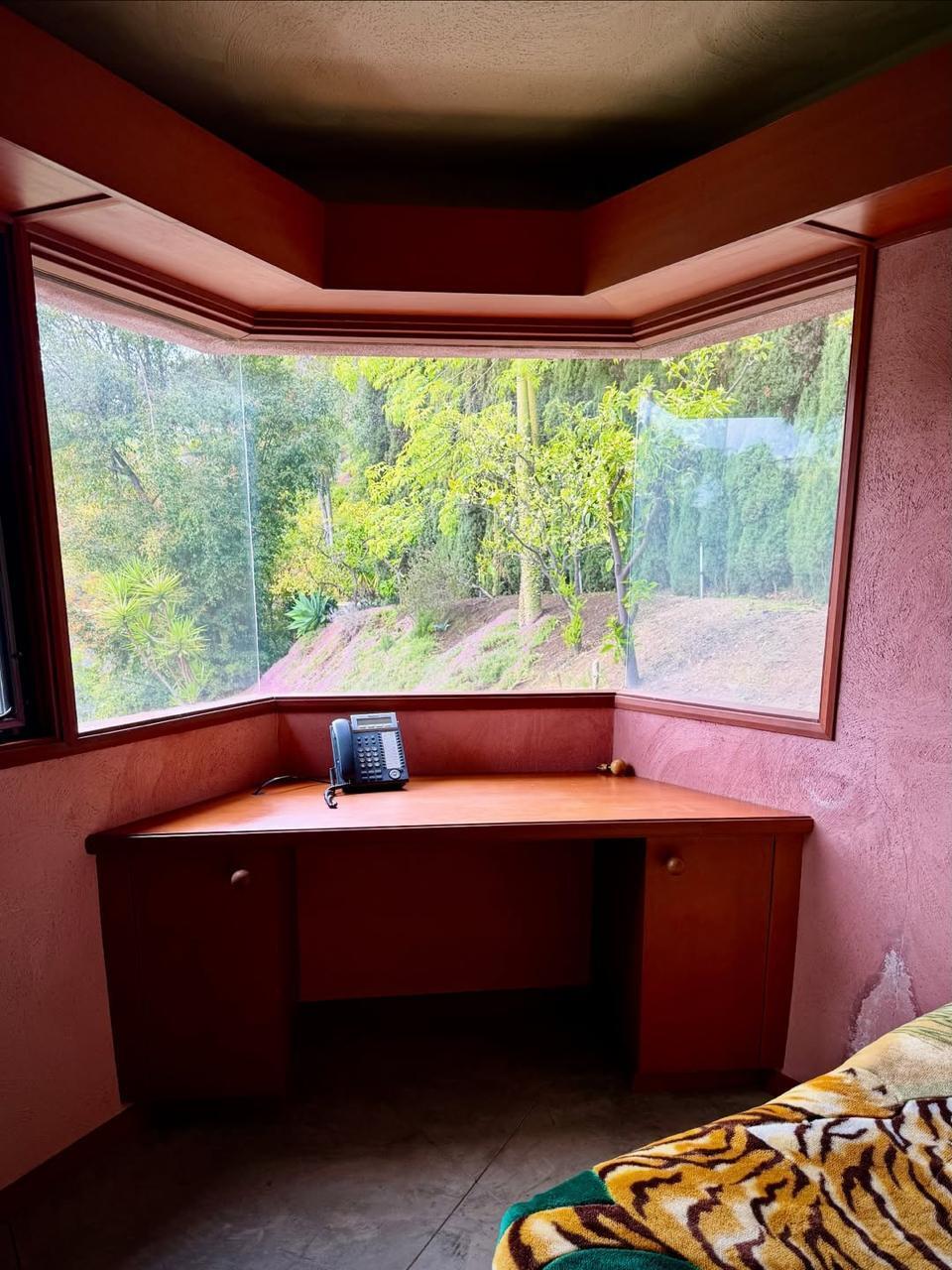 В Лос-Анджелесе продают комплекс домов Дэвида Линча за 15 миллионов долларов