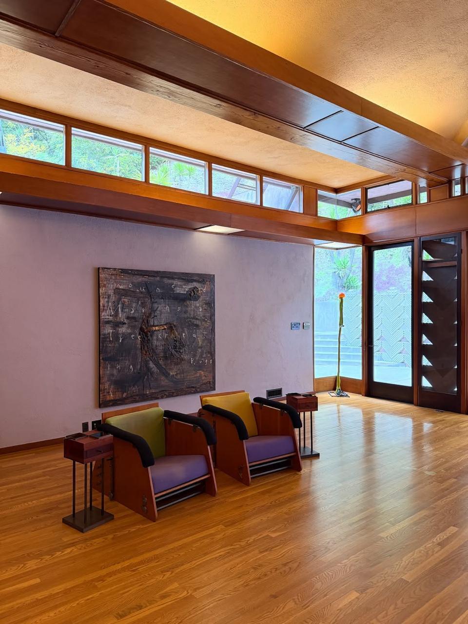 В Лос-Анджелесе продают комплекс домов Дэвида Линча за 15 миллионов долларов