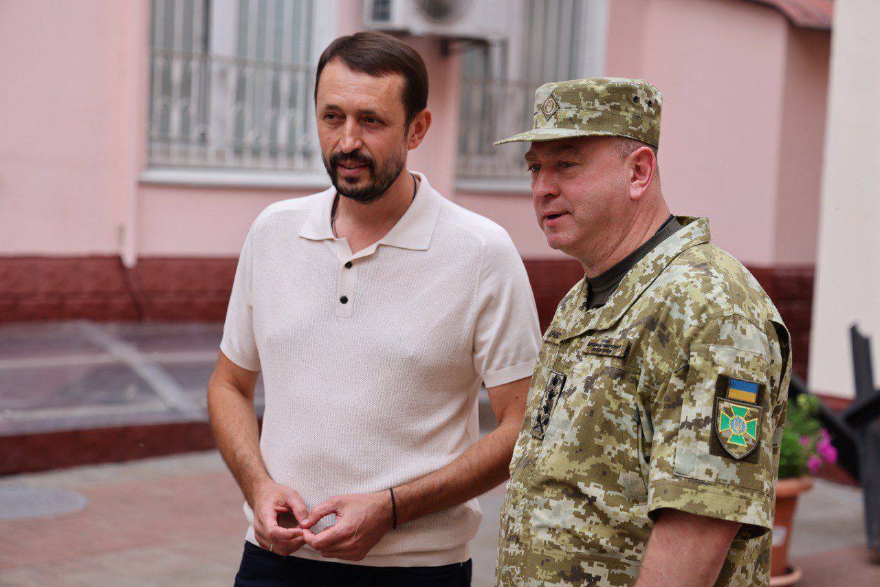 Фонд ''Надежда'', Валерий Дубиль и Вита Присяжнюк передали пограничникам помощь более чем на 30 млн гривен