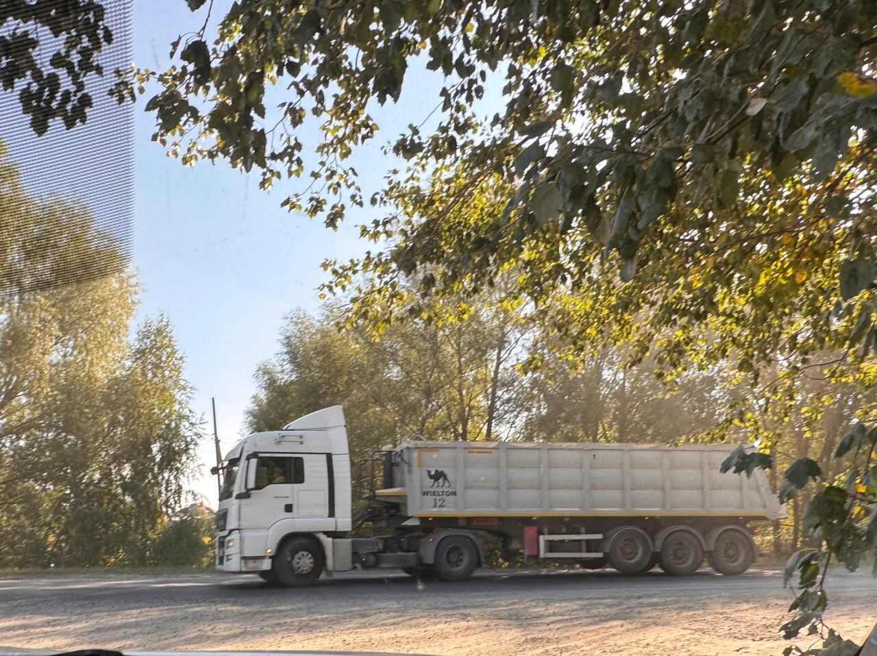 Несмотря на арест Шапрана: скандальная ''Стройиндустрия-Сервис ЛТД'' работает на отгрузку ископаемых (фото)