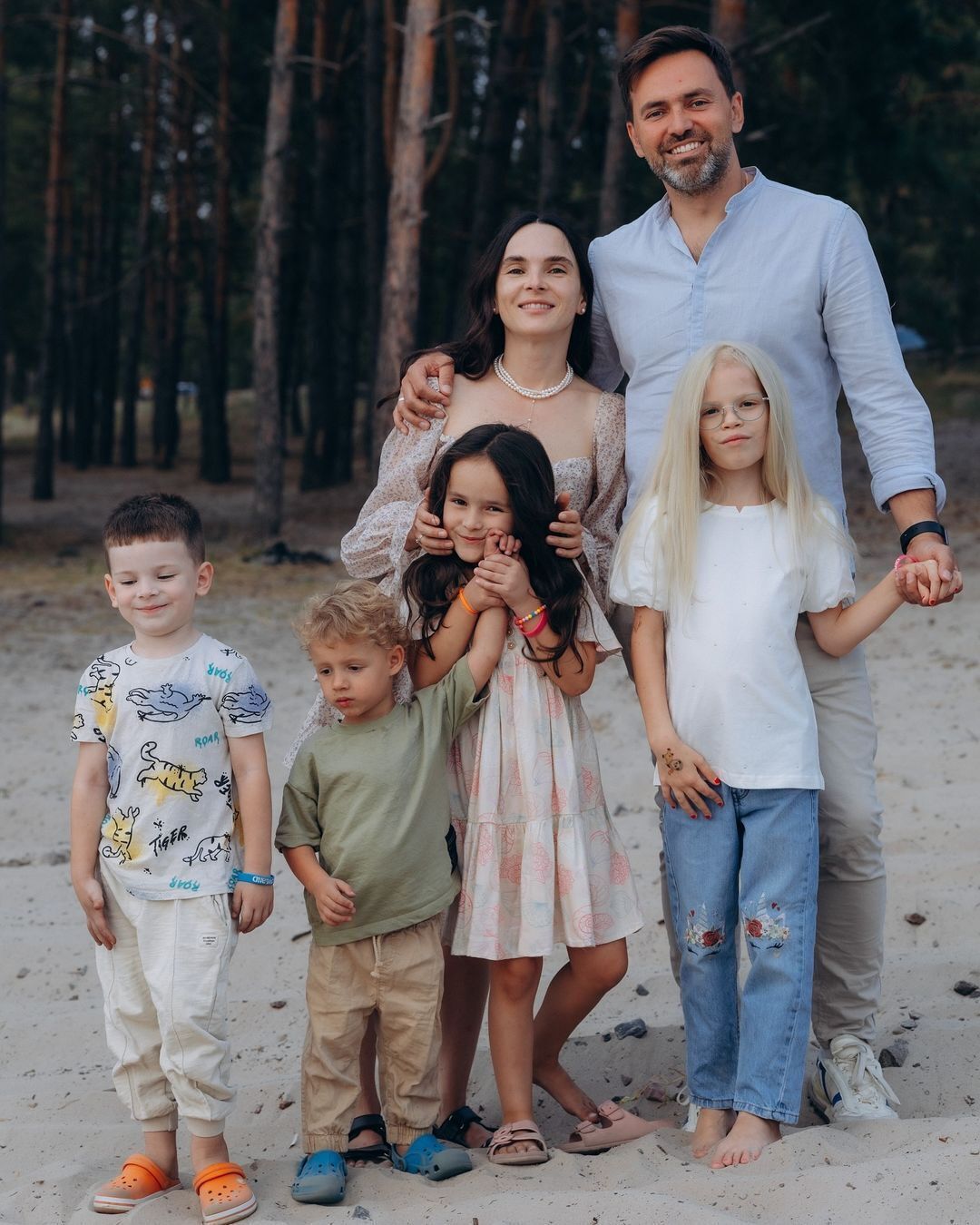 Зірки, які стали батьками не за кров’ю, а за вибором